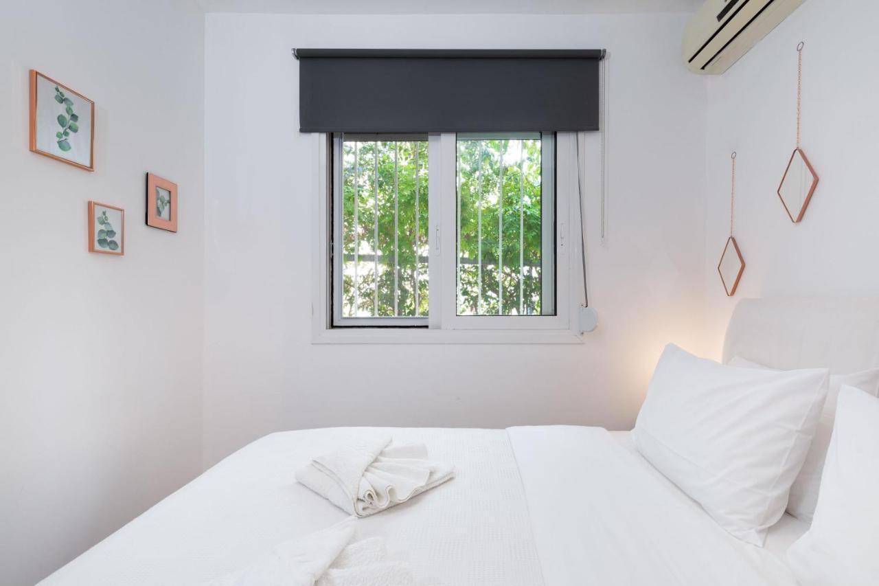 Mystique 2 Bd Aparment By Blupine Athens Exterior photo